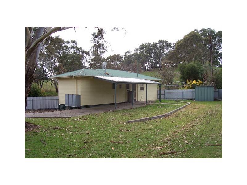 6 Watts Road, Brukunga SA 5252