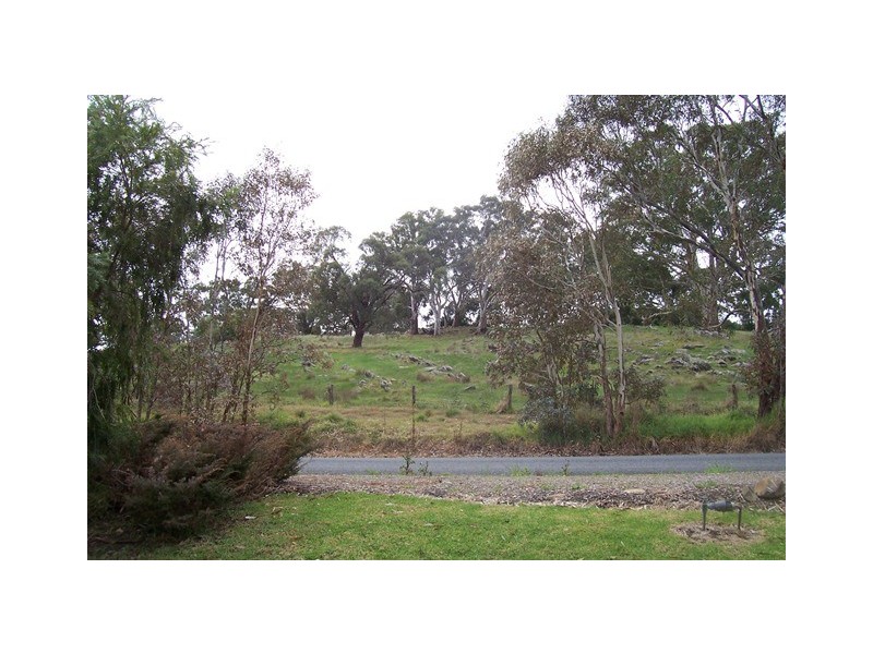 6 Watts Road, Brukunga SA 5252