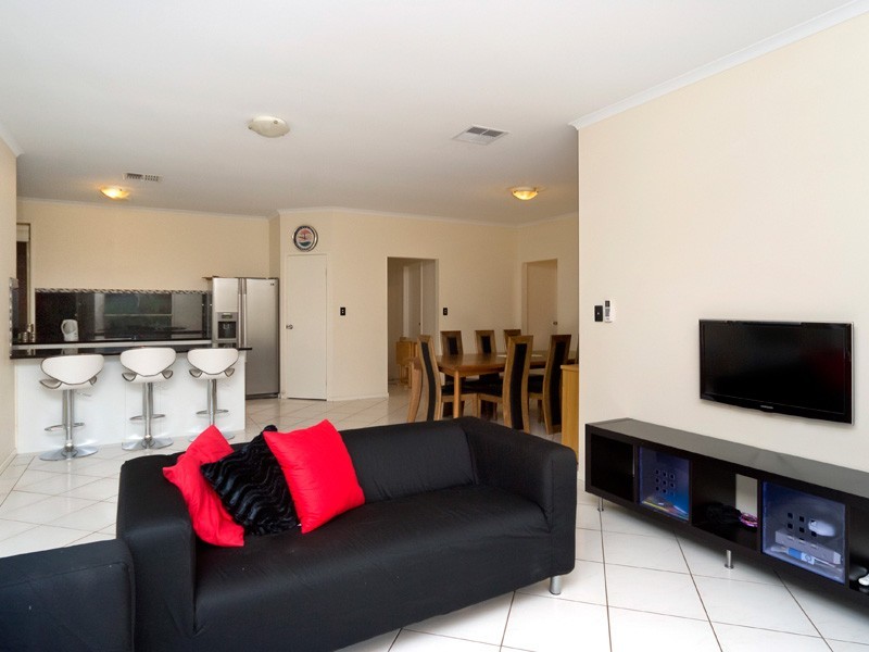37 Waterford Avenue, Mount Barker SA 5251
