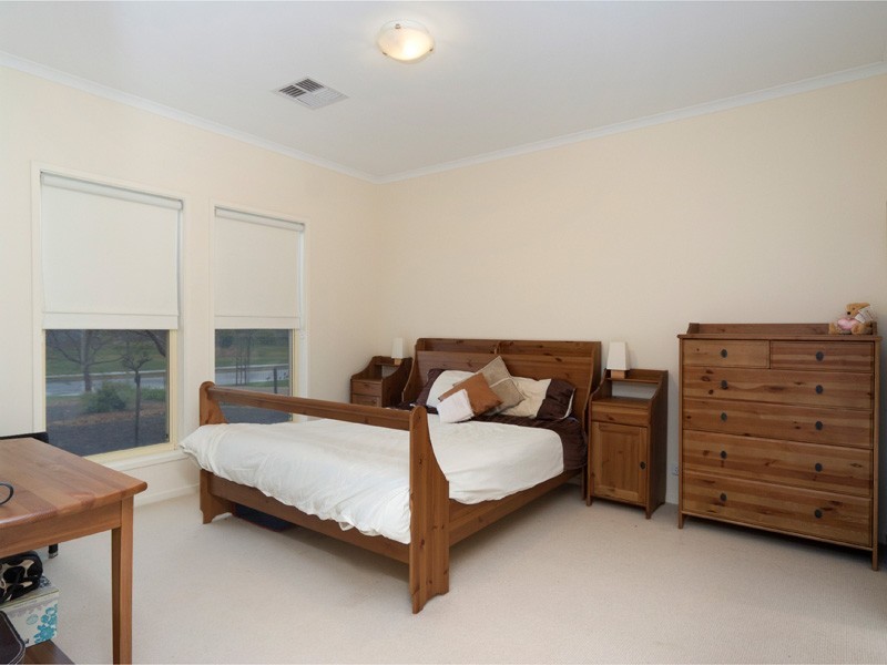 37 Waterford Avenue, Mount Barker SA 5251