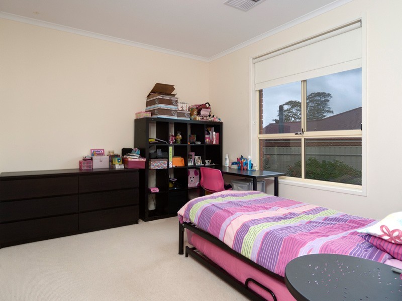 37 Waterford Avenue, Mount Barker SA 5251