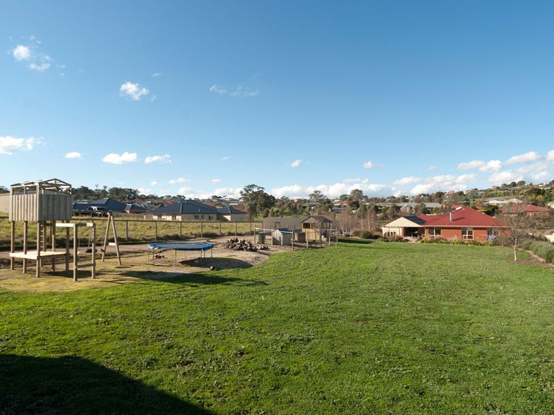 37 Waterford Avenue, Mount Barker SA 5251