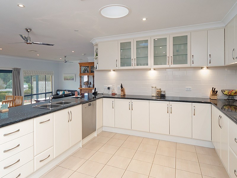 94 Onkaparinga Valley Road, Woodside SA 5244