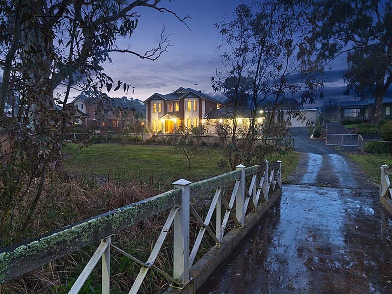 9 Fairfield Road, Mount Barker SA 5251