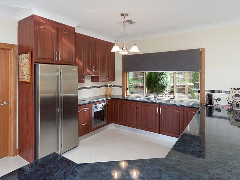 9 Fairfield Road, Mount Barker SA 5251