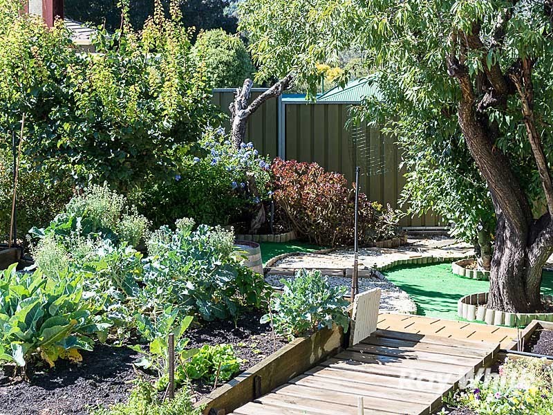 7 Mansfield Road, Mount Barker SA 5251