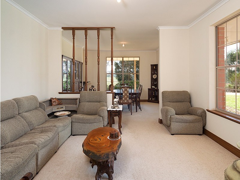 393 Archer Hill Road, Wistow SA 5251