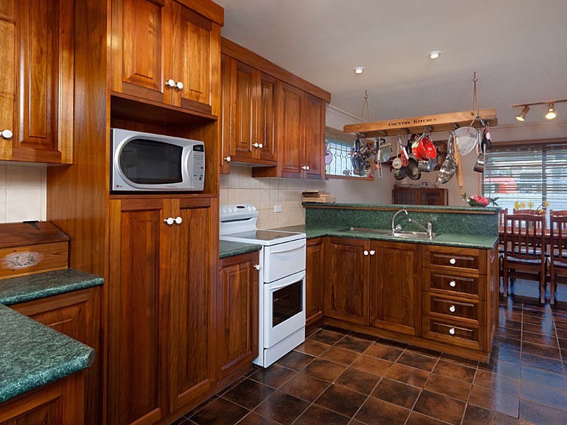 9 Cedar Grove, Mount Barker SA 5251