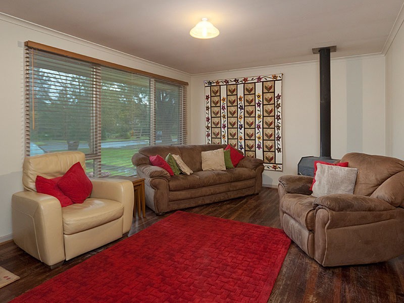 9 Cedar Grove, Mount Barker SA 5251