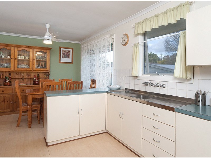 17 Edward Street, Mount Barker SA 5251