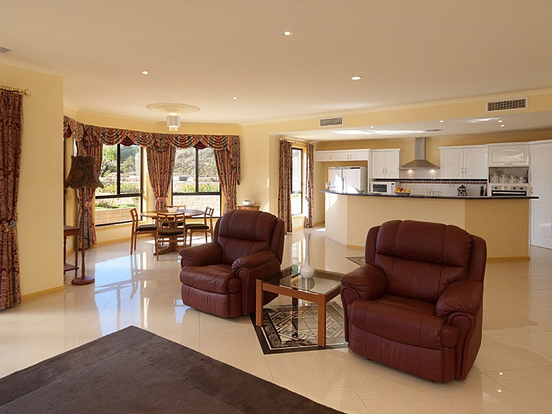 30 Duncan Crescent, Mount Barker SA 5251