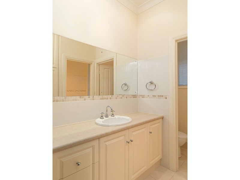 20  Pontiac Road, Mount Barker SA 5251