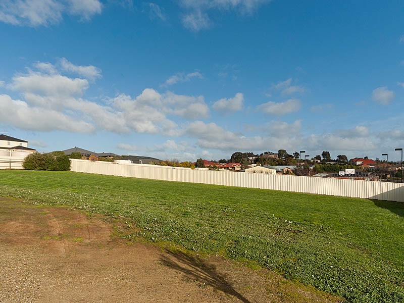 20  Pontiac Road, Mount Barker SA 5251