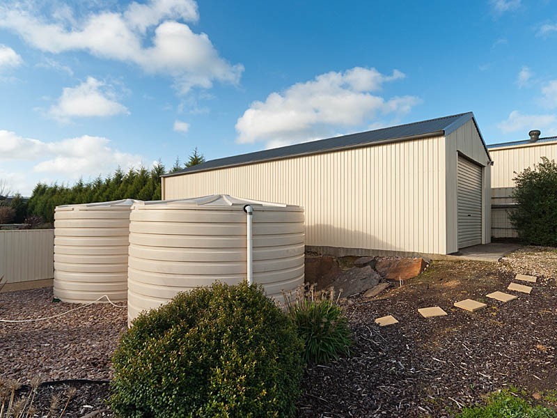 20  Pontiac Road, Mount Barker SA 5251