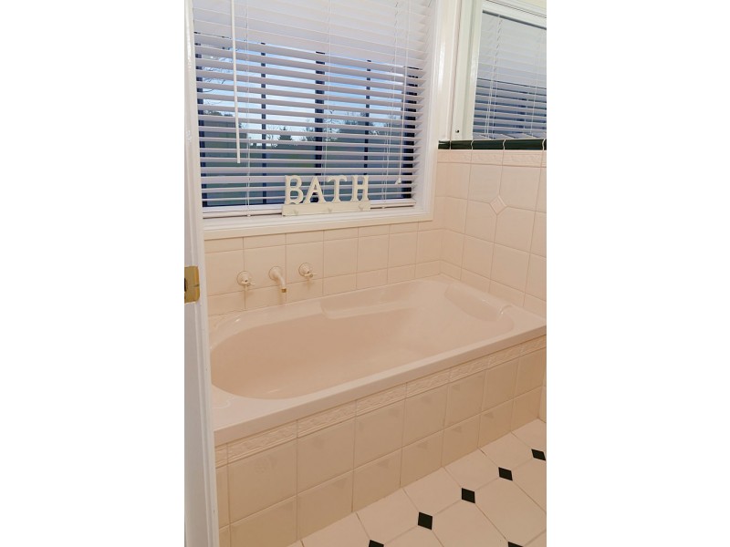 26 Duncan Crescent, Mount Barker SA 5251