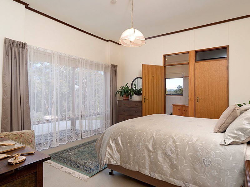 49 Badenoch Road, Carey Gully SA 5144