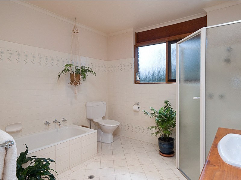 49 Badenoch Road, Carey Gully SA 5144