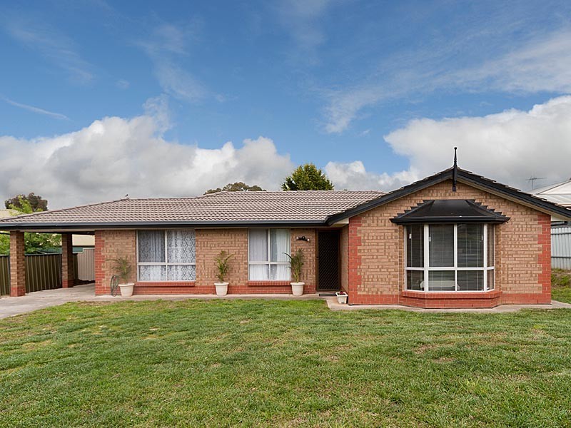 4 Douglas Drive, Mount Barker SA 5251