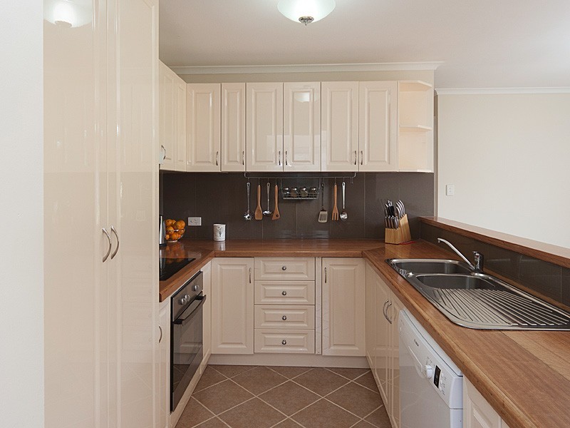 4 Douglas Drive, Mount Barker SA 5251