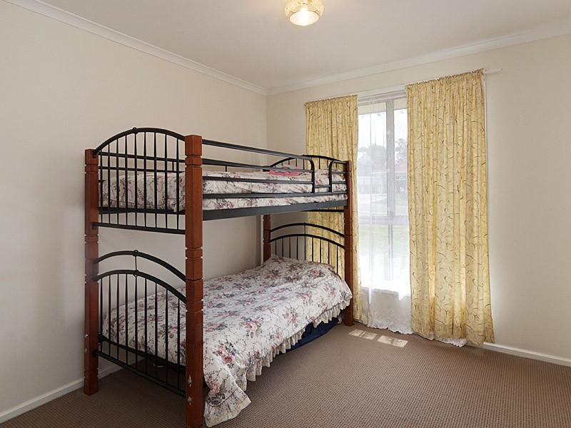 4 Douglas Drive, Mount Barker SA 5251