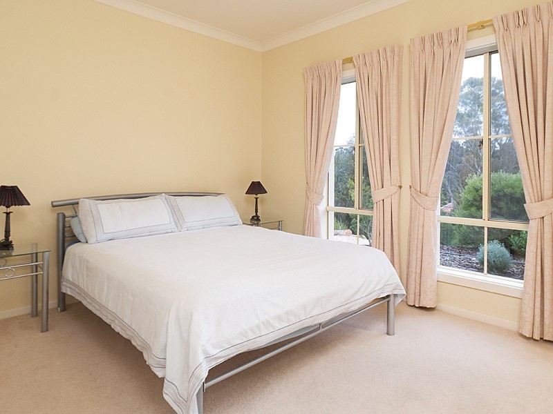 165 Burnbank Way, Mount Barker SA 5251