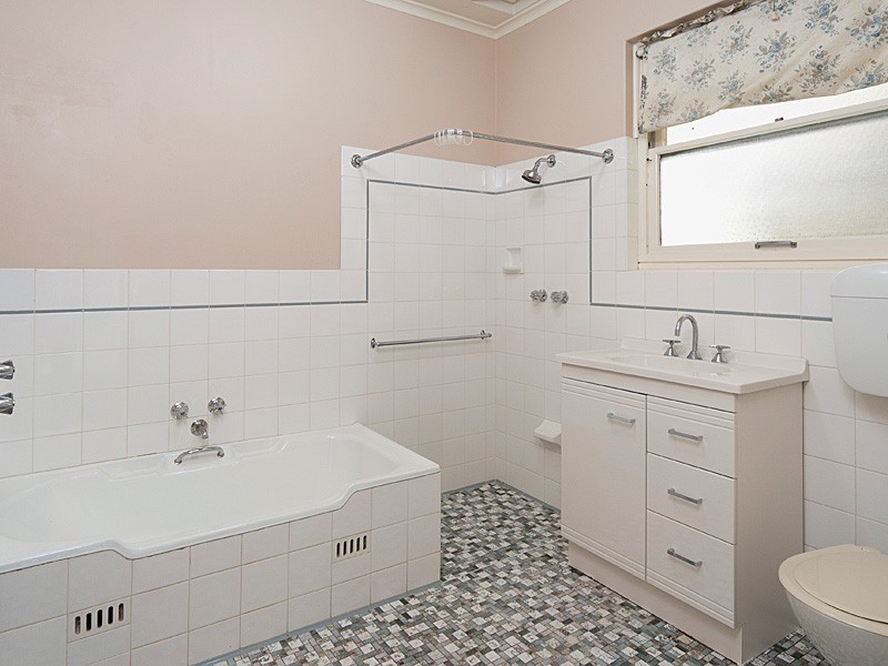 16/16A Druid Avenue, Stirling SA 5152