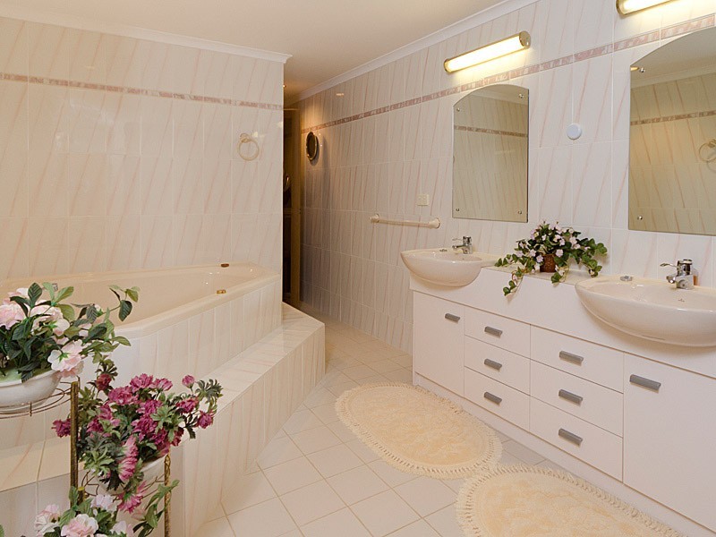 14 McKenzie Street, Coromandel Valley SA 5051