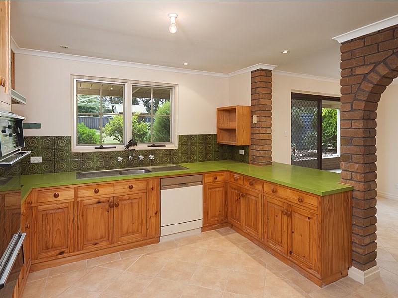 17 Memorial Drive, Mount Barker SA 5251