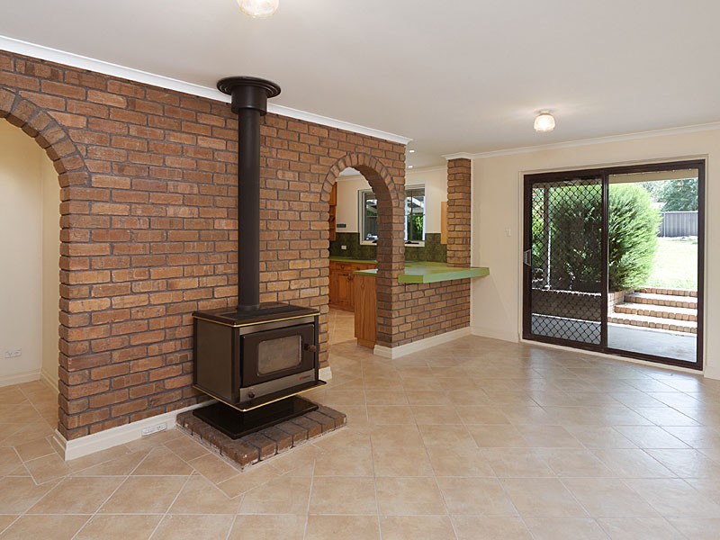 17 Memorial Drive, Mount Barker SA 5251