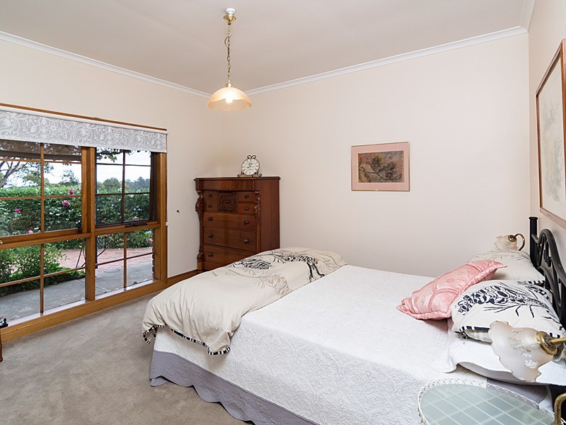 32 Walker Avenue, Heathfield SA 5153