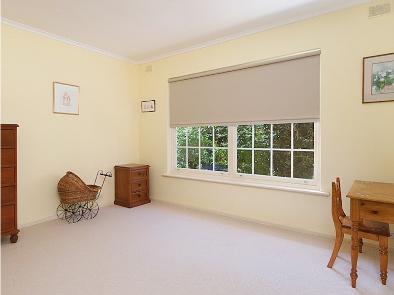 2 Turner Crescent, Stirling SA 5152