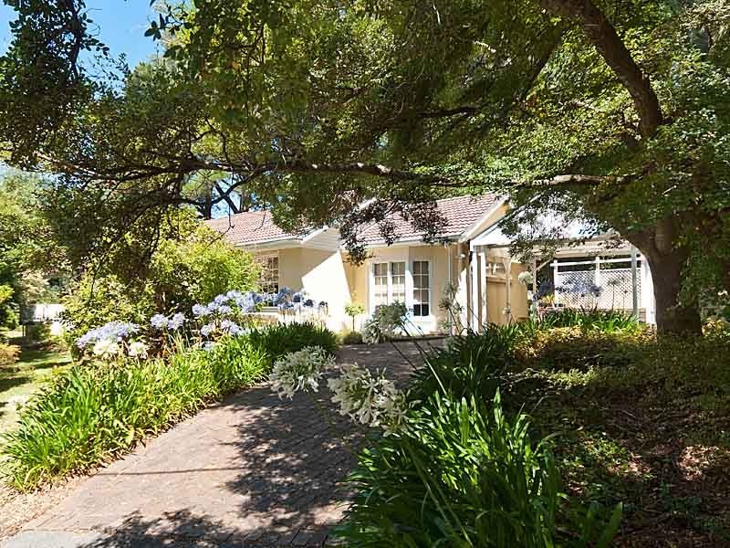 2 Turner Crescent, Stirling SA 5152