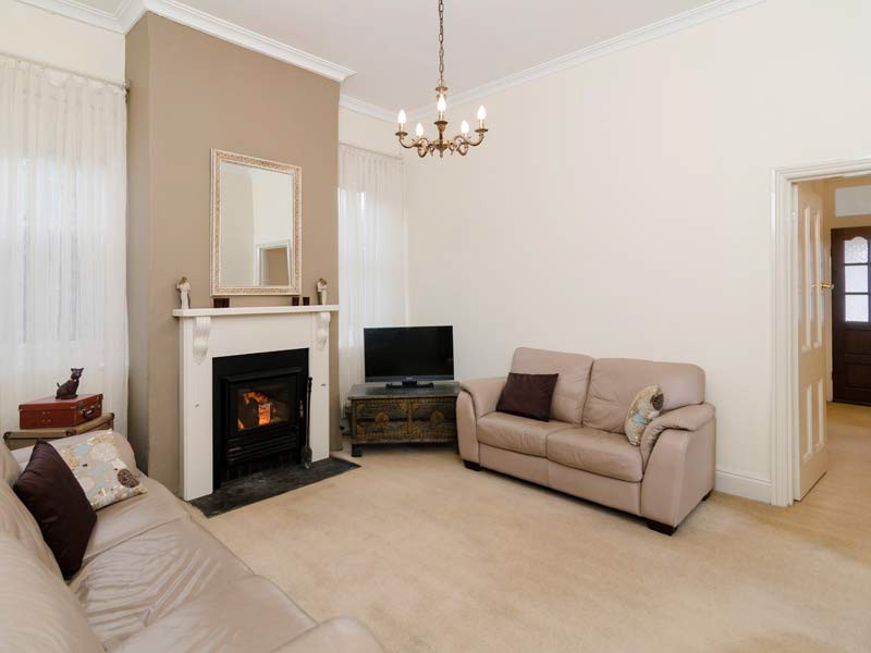 23 Hampden Road, Mount Barker SA 5251