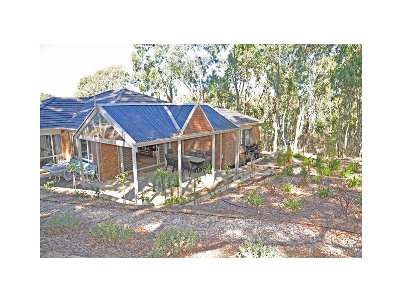 17 Nicholas Paech Drive, Hahndorf SA 5245