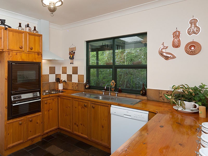 28 Fern Hill Road, Bridgewater SA 5155