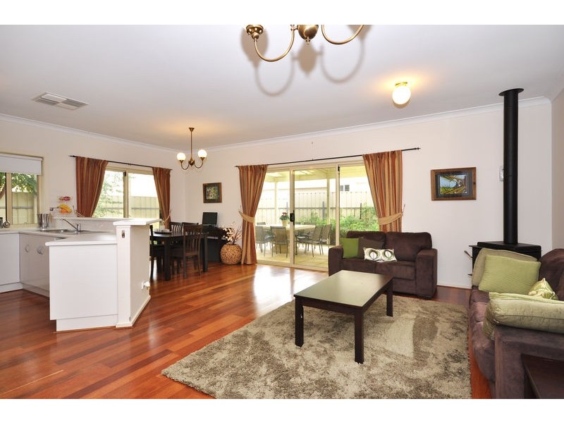 2 Estate Drive, Flagstaff Hill SA 5159