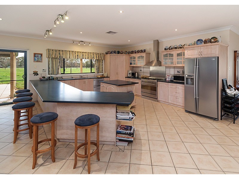 221 Brookman Road, Meadows SA 5201