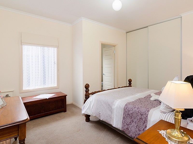 1A and 1B Collins Street, Mount Barker SA 5251