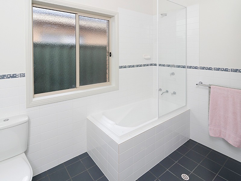 1A and 1B Collins Street, Mount Barker SA 5251