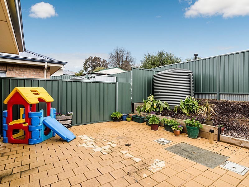 1A and 1B Collins Street, Mount Barker SA 5251