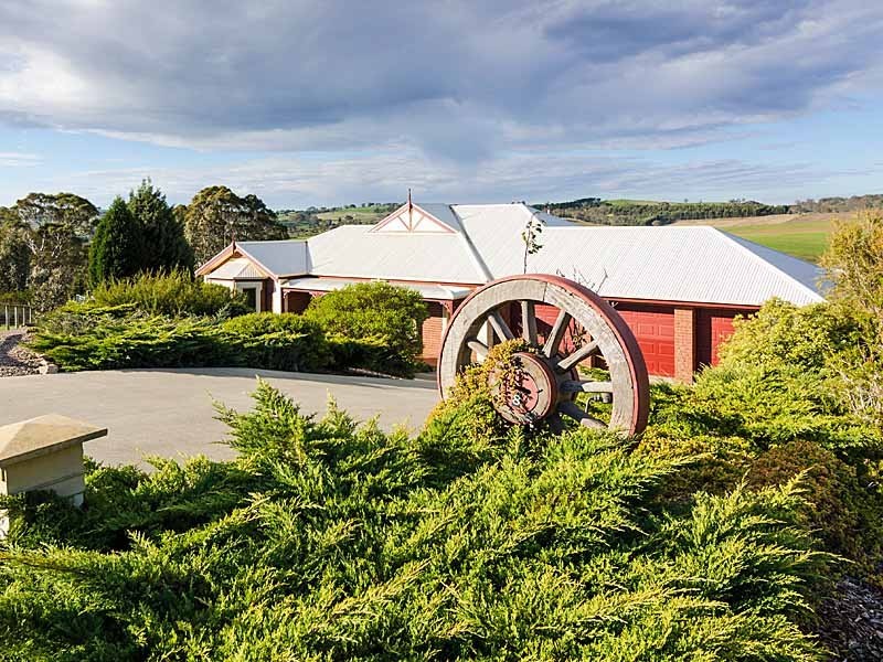 8 Schaefer Court, Mount Barker SA 5251