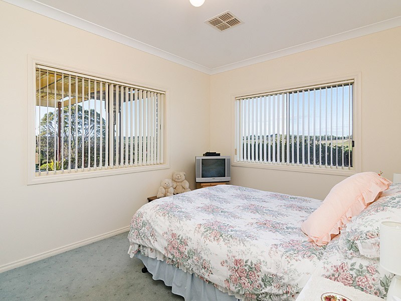 8 Schaefer Court, Mount Barker SA 5251