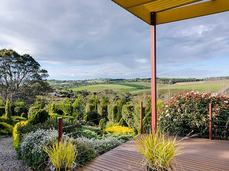 8 Schaefer Court, Mount Barker SA 5251