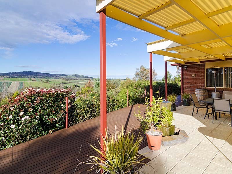 8 Schaefer Court, Mount Barker SA 5251