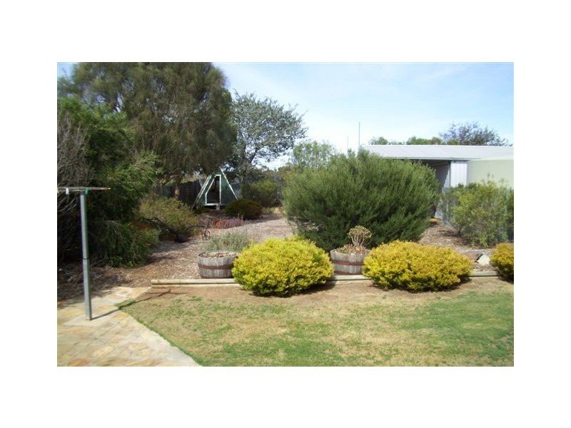 7 Cemetery Road, Callington SA 5254