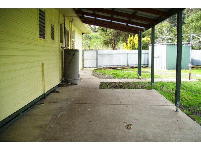 6 Watts Road, Brukunga SA 5252