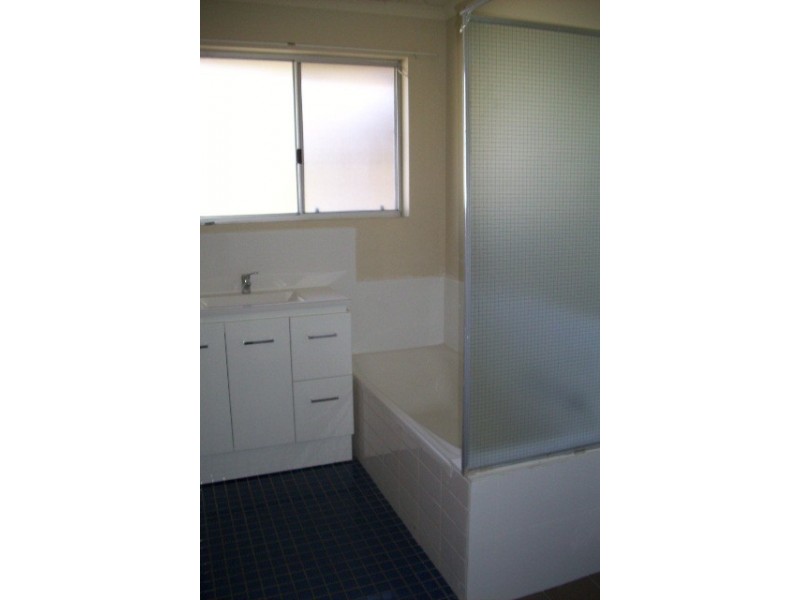 28 Lewis Avenue, Mount Barker SA 5251