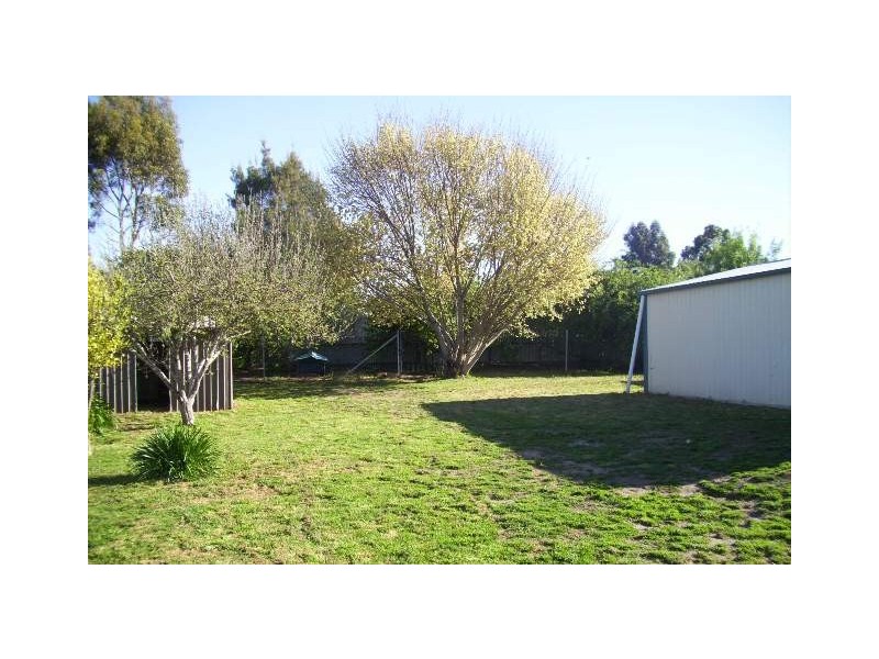 28 Lewis Avenue, Mount Barker SA 5251