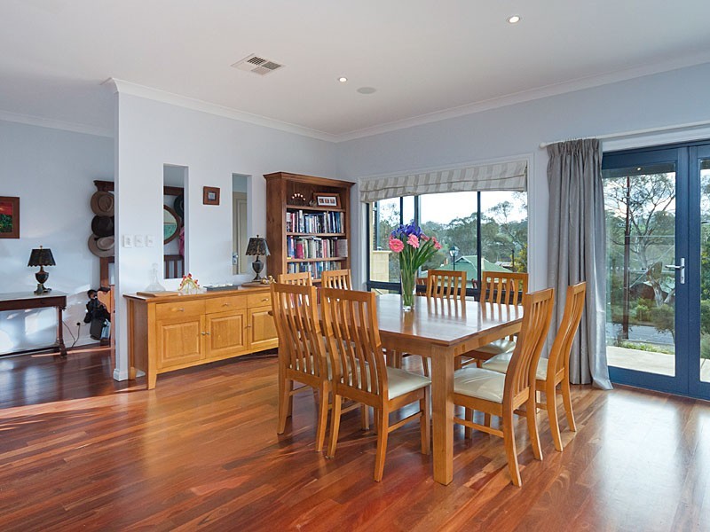 94 Onkaparinga Valley Road, Woodside SA 5244