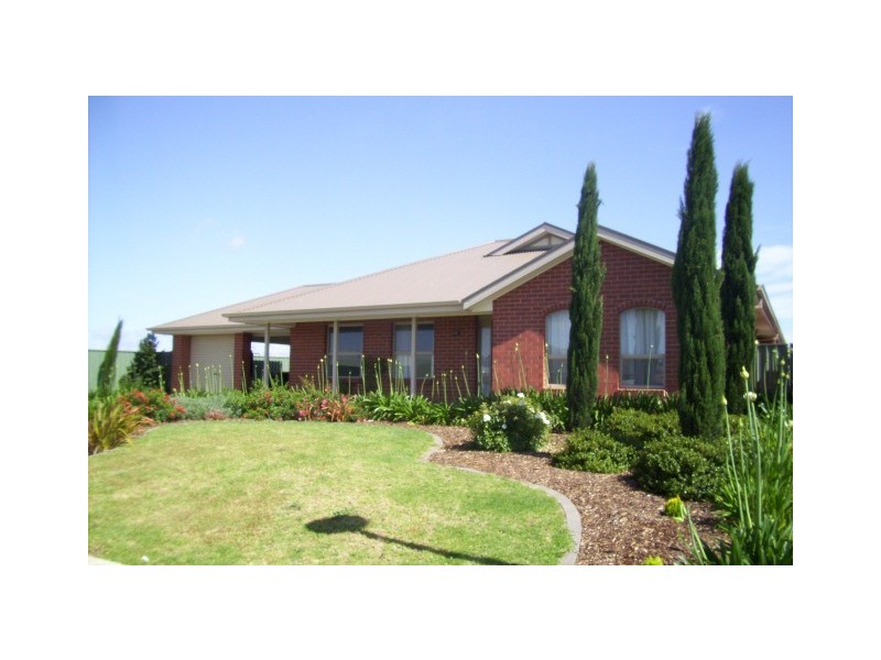 28 Strathford Way, Strathalbyn SA 5255